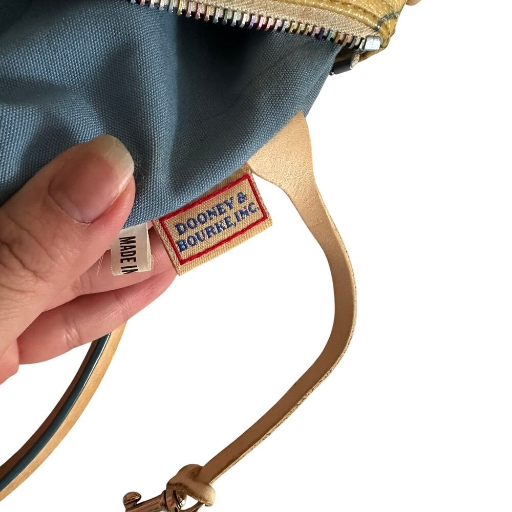 Dooney & Bourke Heart Print Satchel Y2K Vintage Coquette Bag Rare Novelty Tote - Picture 10 of 16